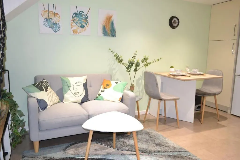 Magnifique Appartement 2 Pieces - Port De Nice 0*,  France